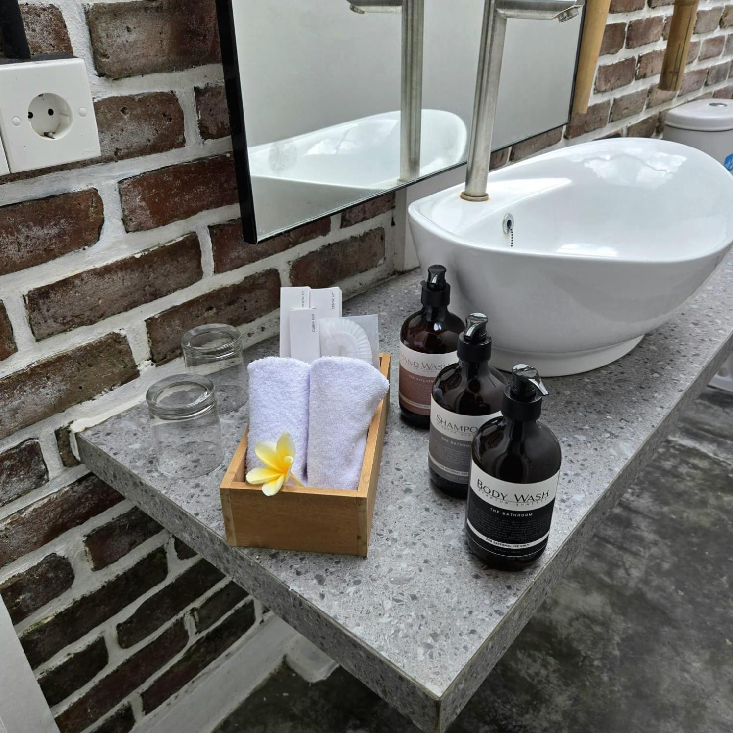 Kampoeng Villa Ubud Экстерьер фото